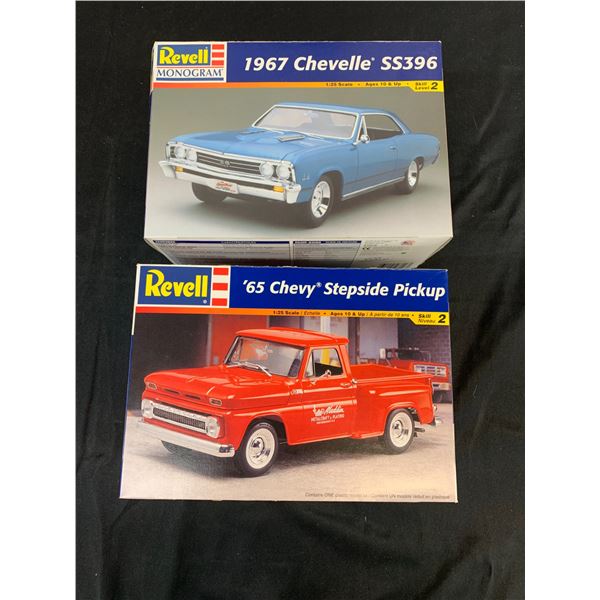 Lot of 2 Revell Monogram Model Kits 1/25 Scale #85-7677 and #85-7146