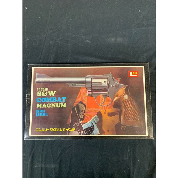 1:1 Scale S&W Combat Magnum 6" Barrel Plastic Model Kit