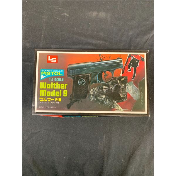LS 1/1 Super Scale Pistol Walther Model G Plastic Model Kit
