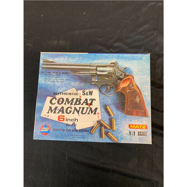 Combat Magnum S&W 6" MATZ 1/1 Scale AHM