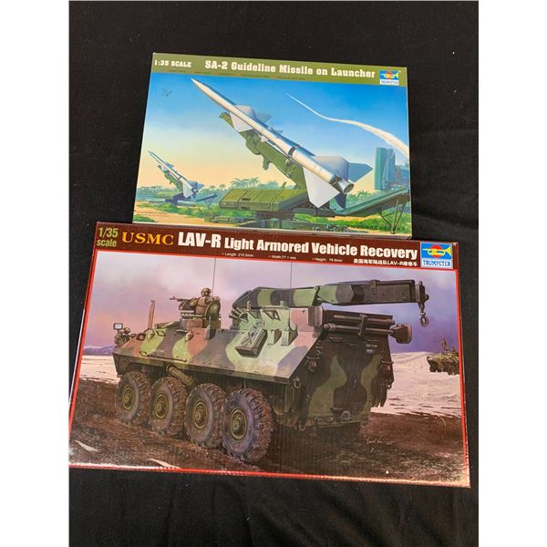 Lot of 2 1/35 Scale Trumpeter Model Kits #00370 and #00206