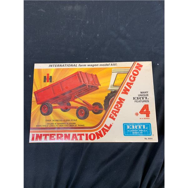ERTL International Farm Wagon Model Kit SEALED #8004