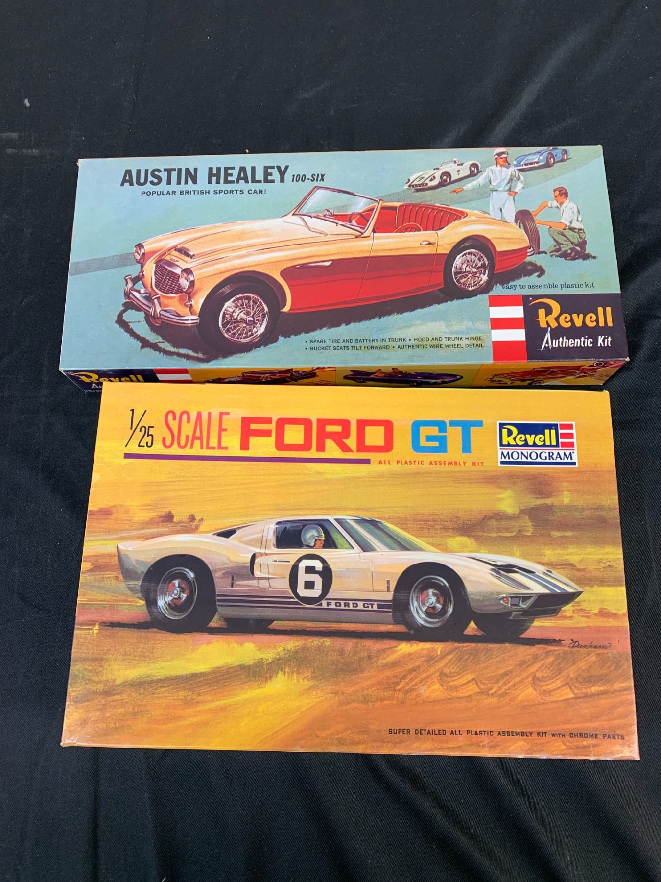 Lot of 2 Revell Model Kits 1/25 #565 and H-1217