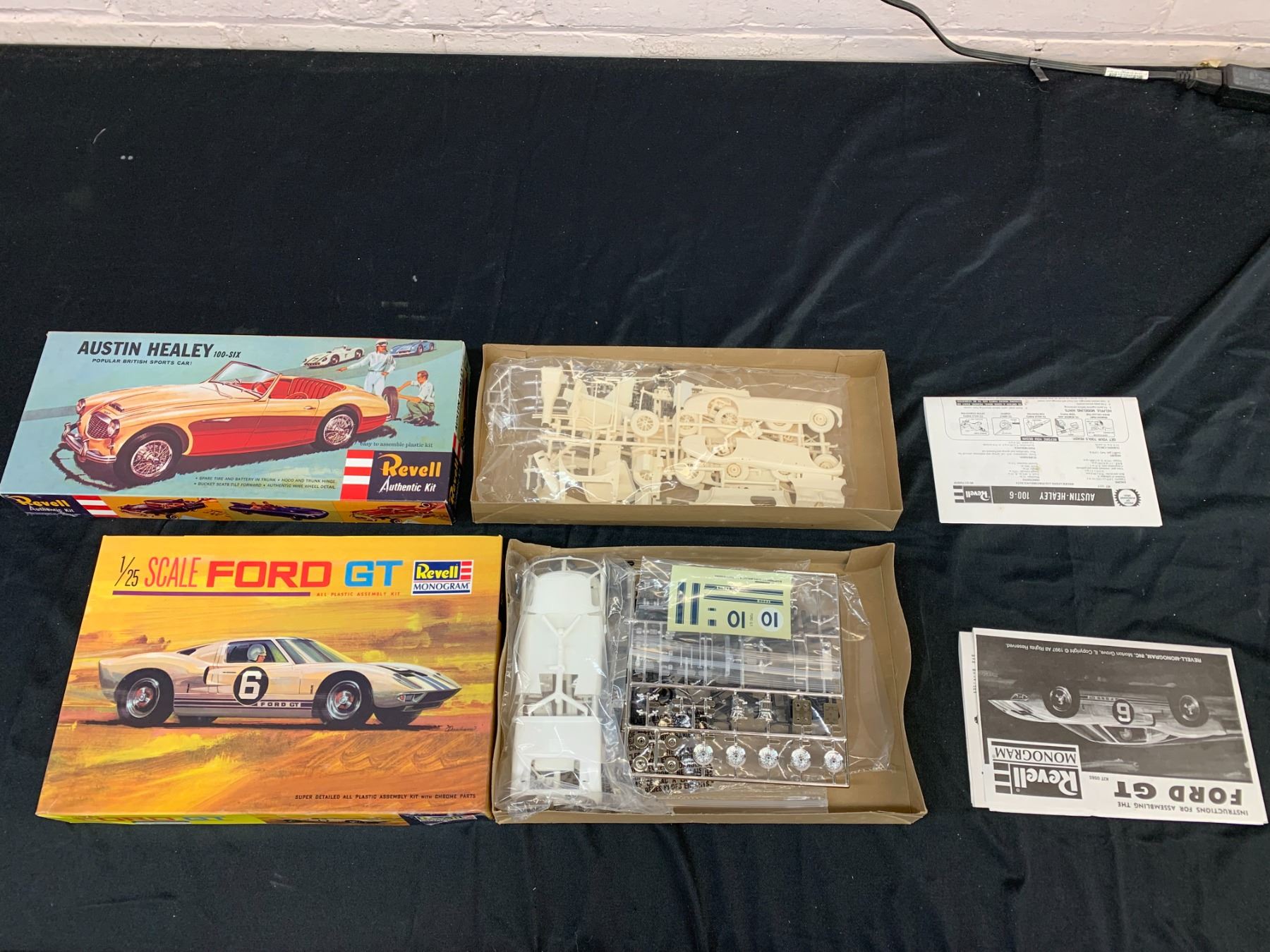 Lot of 2 Revell Model Kits 1/25 #565 and H-1217