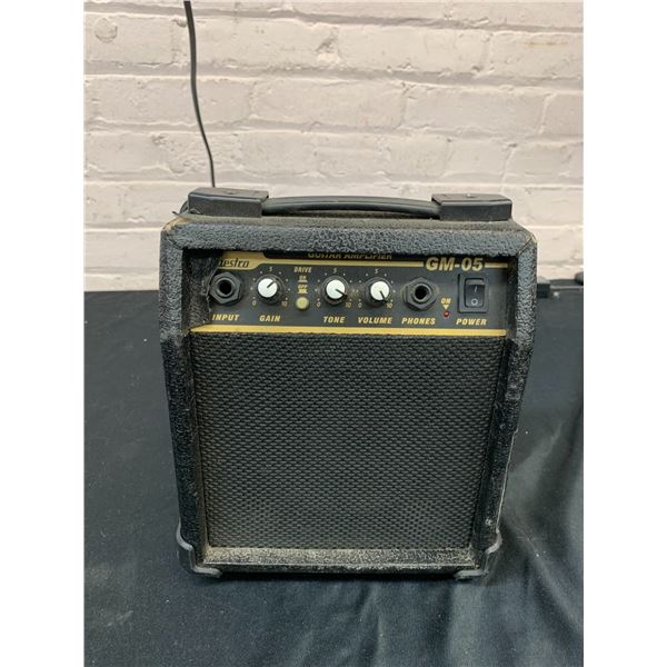 Maestro GM-05 Guitar Amp *missing back, for parts *