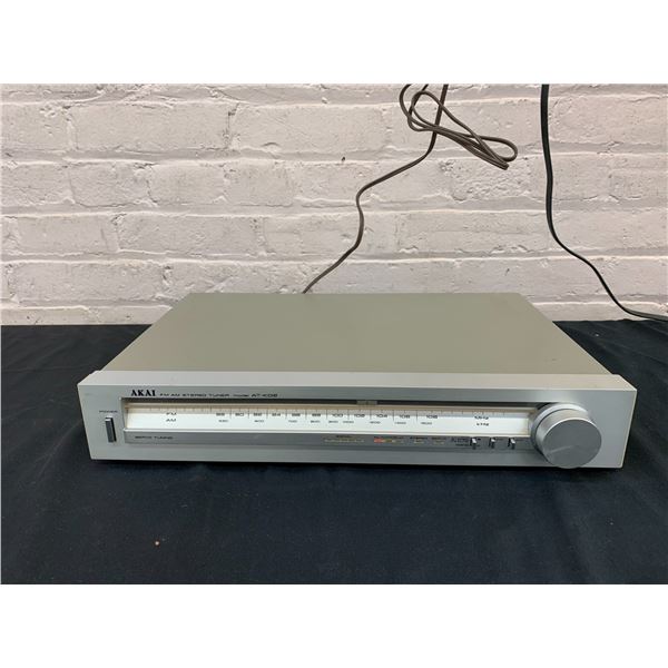 AKAI FM AM Stereo Tuner Model AT-KD2