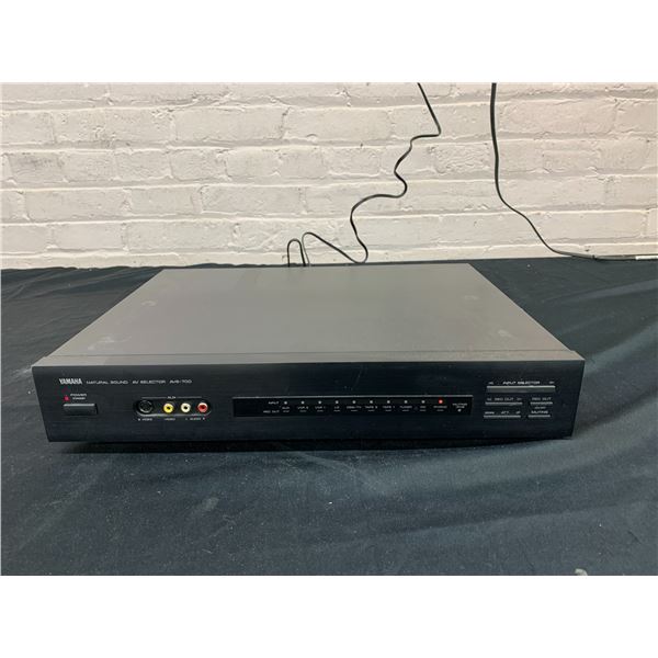 Yamaha Natural Sound AV Selector AVS-700