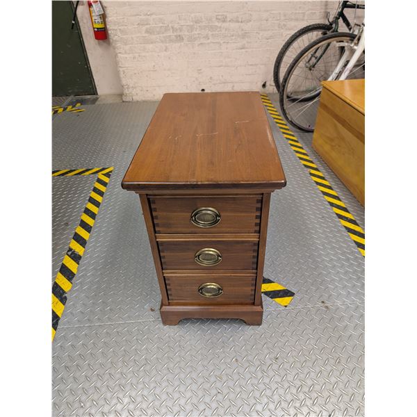 Narrow Chest of Drawers Bedside Table