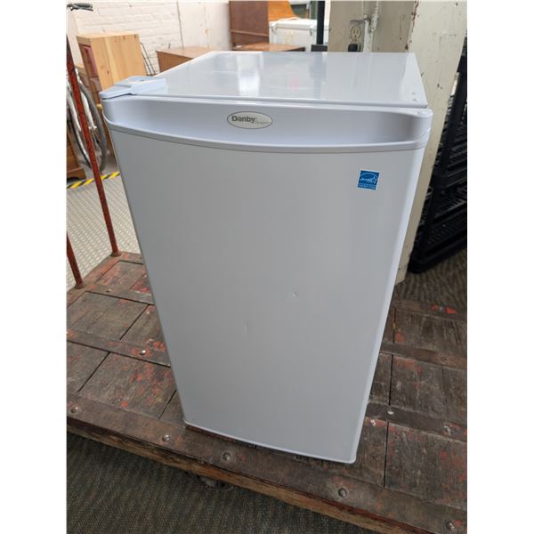 Danby Mini Fridge Model DCR032A2WDD