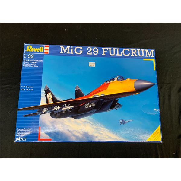 Revell 1/32 Scale Model Kit #04707