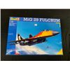 Image 1 : Revell 1/32 Scale Model Kit #04707