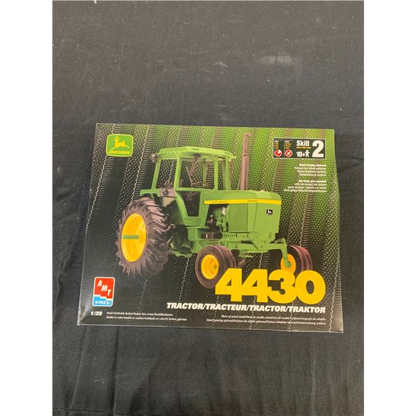 AMT 1/25 Scale Model Kit #15006