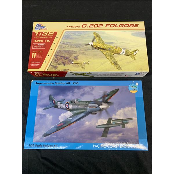 Lot of 2 Model Kits 1/32 Scale Pacific Coast Models #PCM 32015 and 21st Century Toys #22102