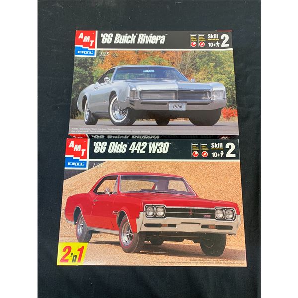Lot of 2 AMT Model Kits 1/25 Scale #6268 and #30083