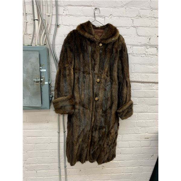 Vintage Mink? Toronto Fur Co Women's Button-Up Animal Fur Coat Jacket 44" Long