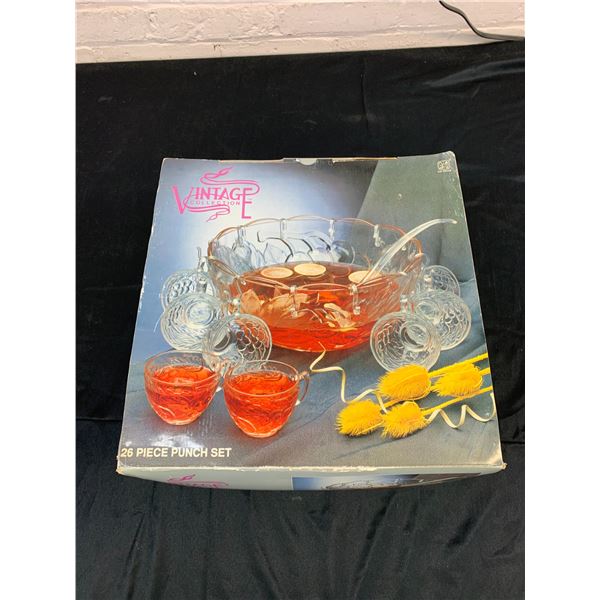 Vintage Collection 26pc Punch Set Glassware w Box