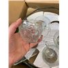 Image 3 : Vintage Collection 26pc Punch Set Glassware w Box