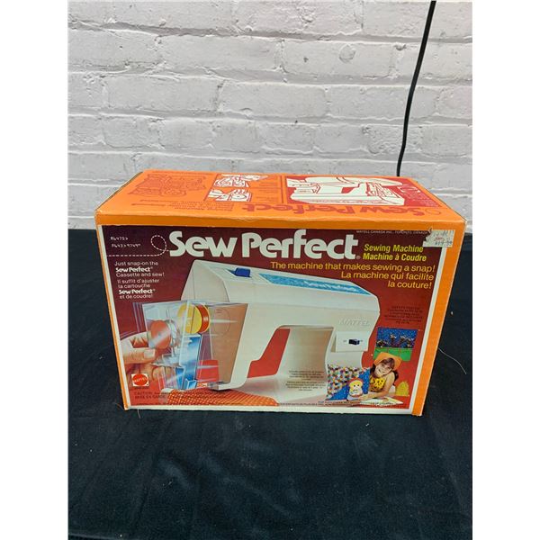 Sew Perfect Mattel 1976 Children's Sewing Machine w Box