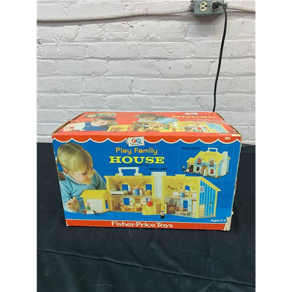 Fisher Price Play Family House w Box