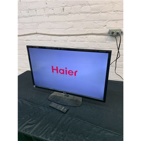 Haier 32" Flatscreen TV & remote