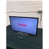 Image 1 : Haier 32" Flatscreen TV & remote