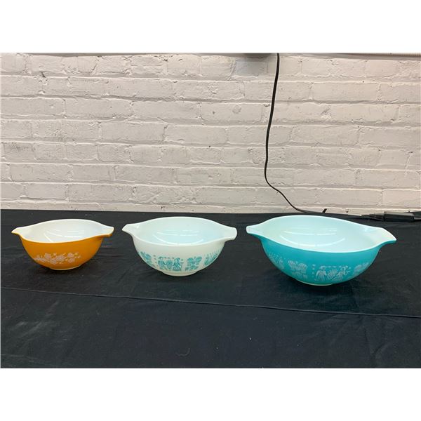 Lot of 3 Pyrex Vintage Cinderella Mixing Bowls "Amish Butterprint" and "Butterfly Gold"