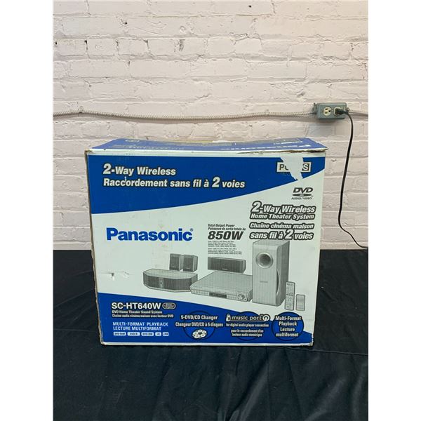 2-Way Wireless Home Theatre System Panasonic SC-HT640W