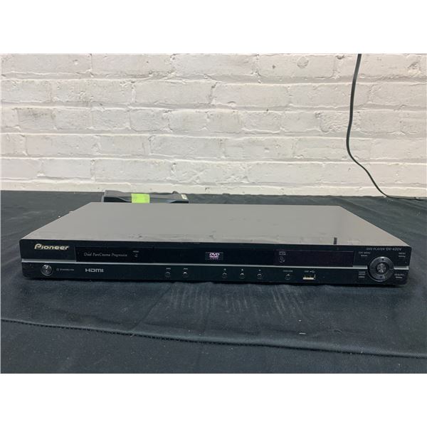 Toshiba Dual Pure Cinema Progressive DVD Player DV-420V