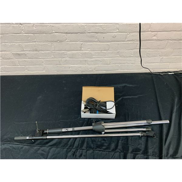 Apex 381 Uni-Directional Microphone with Cable & Stand