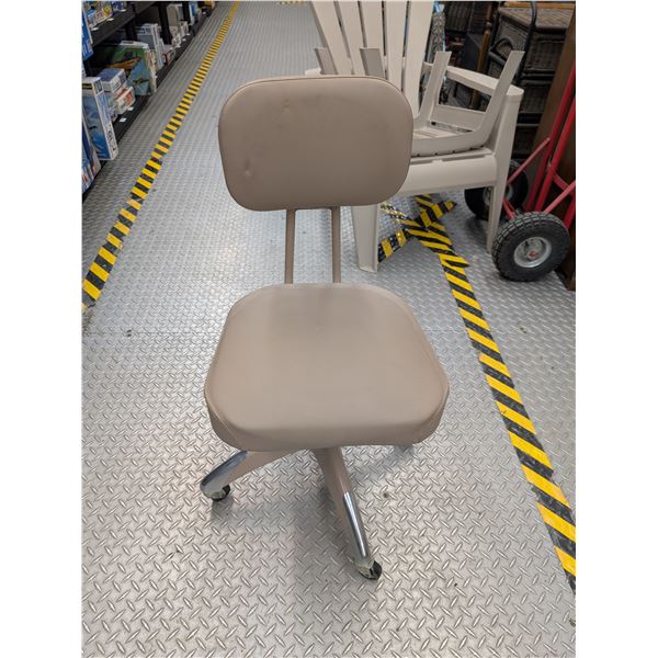 Vintage Rolling Office Chair
