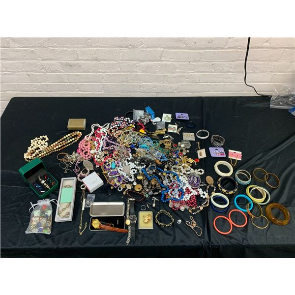 9lbs of Unsorted Costume Jewellery Necklaces, Beads, Earrings, Brooches, Bangles, Etc