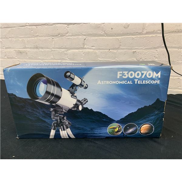 F30070M Astronomical Telescope NEW/RETURN