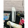 Image 2 : Nintendo Wii Console Bundle