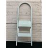 Image 1 : 2-Step Ladder