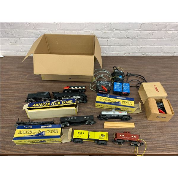 Lot of American Flyer Gilbert 3/16 Scale Miniature Model Trains, Transistors, Engine
