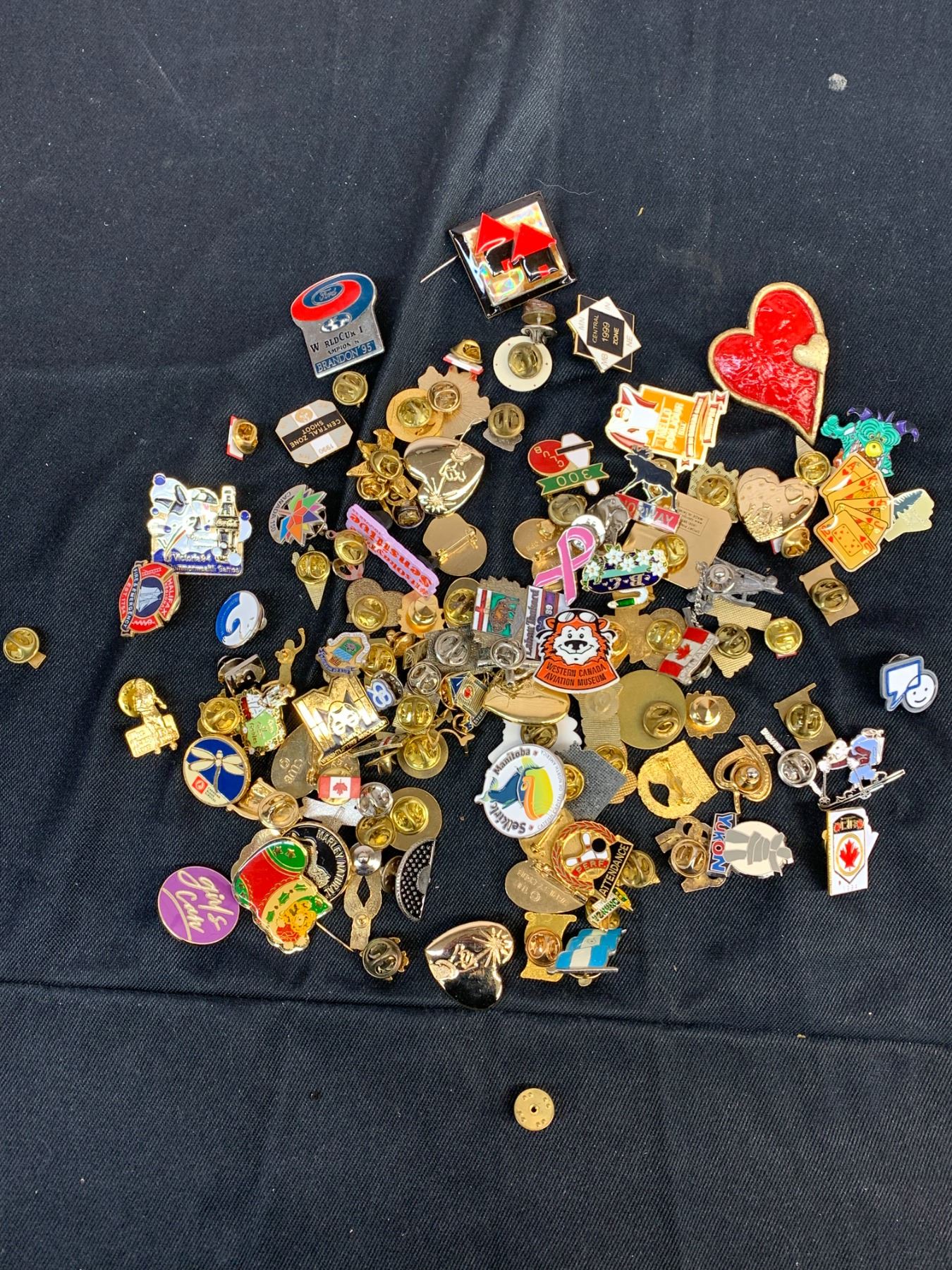 Lot of Vintage Advertising / Marketing Pins