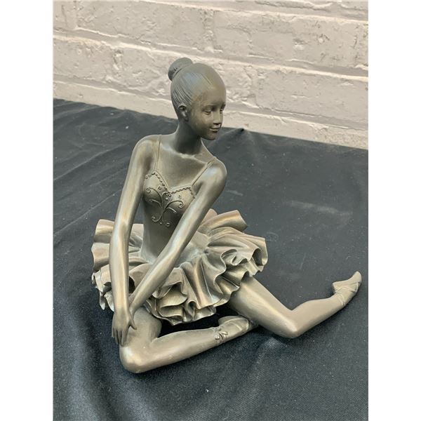 Ballerina Polystone Figurine 7" tall