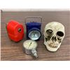 Image 1 : 4 Knick Knacks Ceramic Skull, Pencil Sharpener, Light and Thermostat