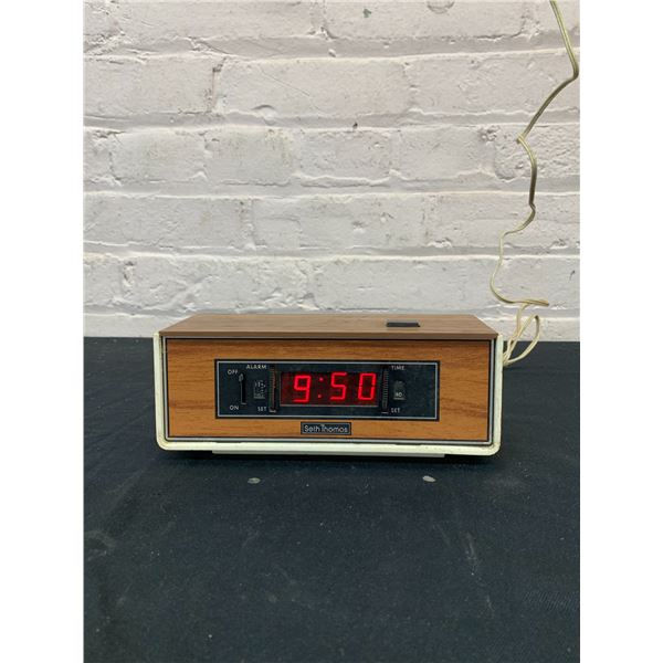 Vintage Seth Thomas Digital Alarm Clock