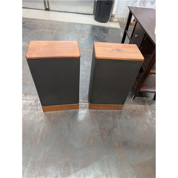 Advent Floor Speakers Legacy II