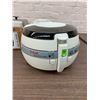 Image 3 : END OF THE RUN Air Fryer, Soap Dispenser, Shaving Razor, Chafing Dish