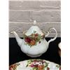 Image 2 : Royal Albert Old Country Roses Small Tea Pot, Cream, Sugar & Tray