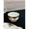 Image 4 : Royal Albert Old Country Roses Small Tea Pot, Cream, Sugar & Tray