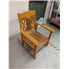Image 2 : Vintage Antique Oak Wooden Rocking Chair