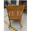 Image 4 : Vintage Antique Oak Wooden Rocking Chair