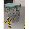 Image 4 : Painted Green Metal Table Rattan Inspired