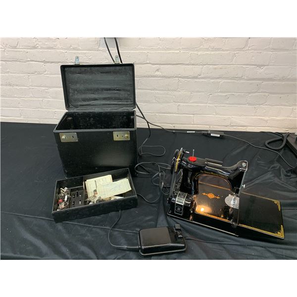 Singer 221 Featherweight Sewing Machine with Attachments, Case AH204990