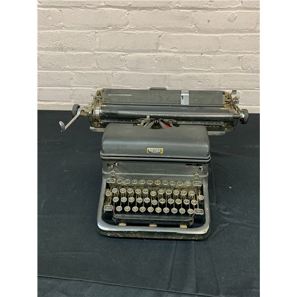 Royal Vintage Typewriter