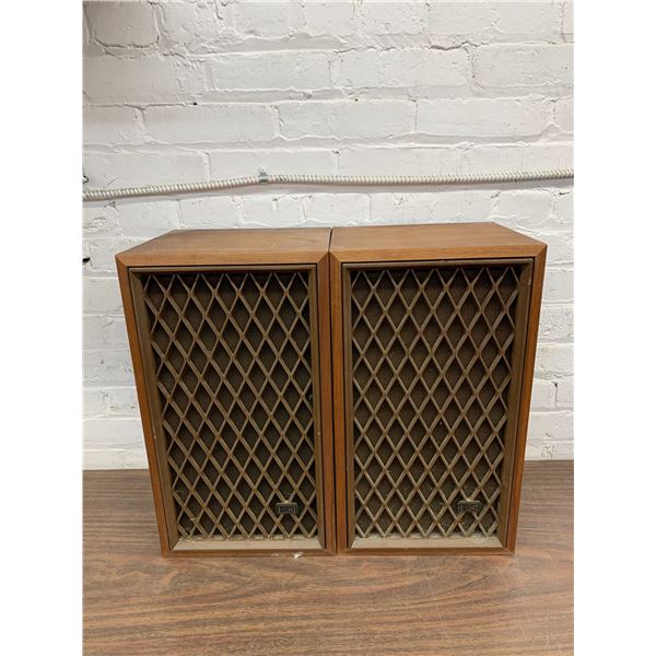 RS Nova-6 Bookshelf Speakers