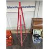 Image 1 : 2 Ton Tripod Stand